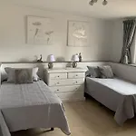Casa Paraiso Tenerife, Stunning Family With Totally Secluded Pool Area, Wheelchair Friendly Villa *