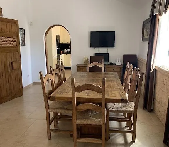 Casa Paraiso Tenerife, Stunning Family With Totally Secluded Pool Area, Wheelchair Friendly