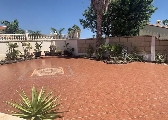 Casa Paraiso Tenerife, Stunning Family With Totally Secluded Pool Area, Wheelchair Friendly