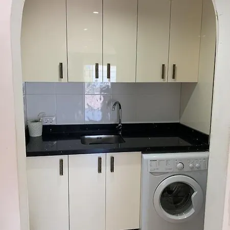 Villa Casa Paraiso Tenerife, Stunning Family With Totally Secluded Pool Area, Wheelchair Friendly San Miguel de Abona