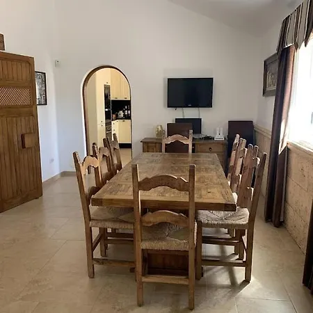 Casa Paraiso Tenerife, Stunning Family With Totally Secluded Pool Area, Wheelchair Friendly