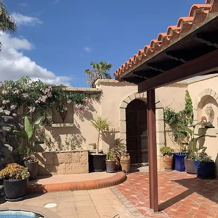 Casa Paraiso Tenerife, Stunning Family With Totally Secluded Pool Area, Wheelchair Friendly