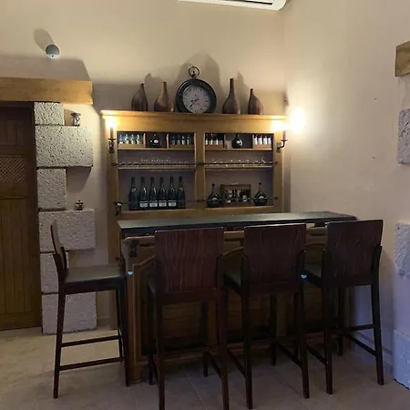 Villa Casa Paraiso Tenerife, Stunning Family With Totally Secluded Pool Area, Wheelchair Friendly San Miguel de Abona