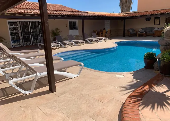 Casa Paraiso Tenerife, Stunning Family With Totally Secluded Pool Area, Wheelchair Friendly *