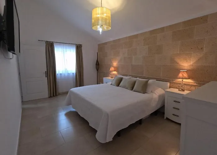 Villa Casa Paraiso Tenerife, Stunning Family With Totally Secluded Pool Area, Wheelchair Friendly